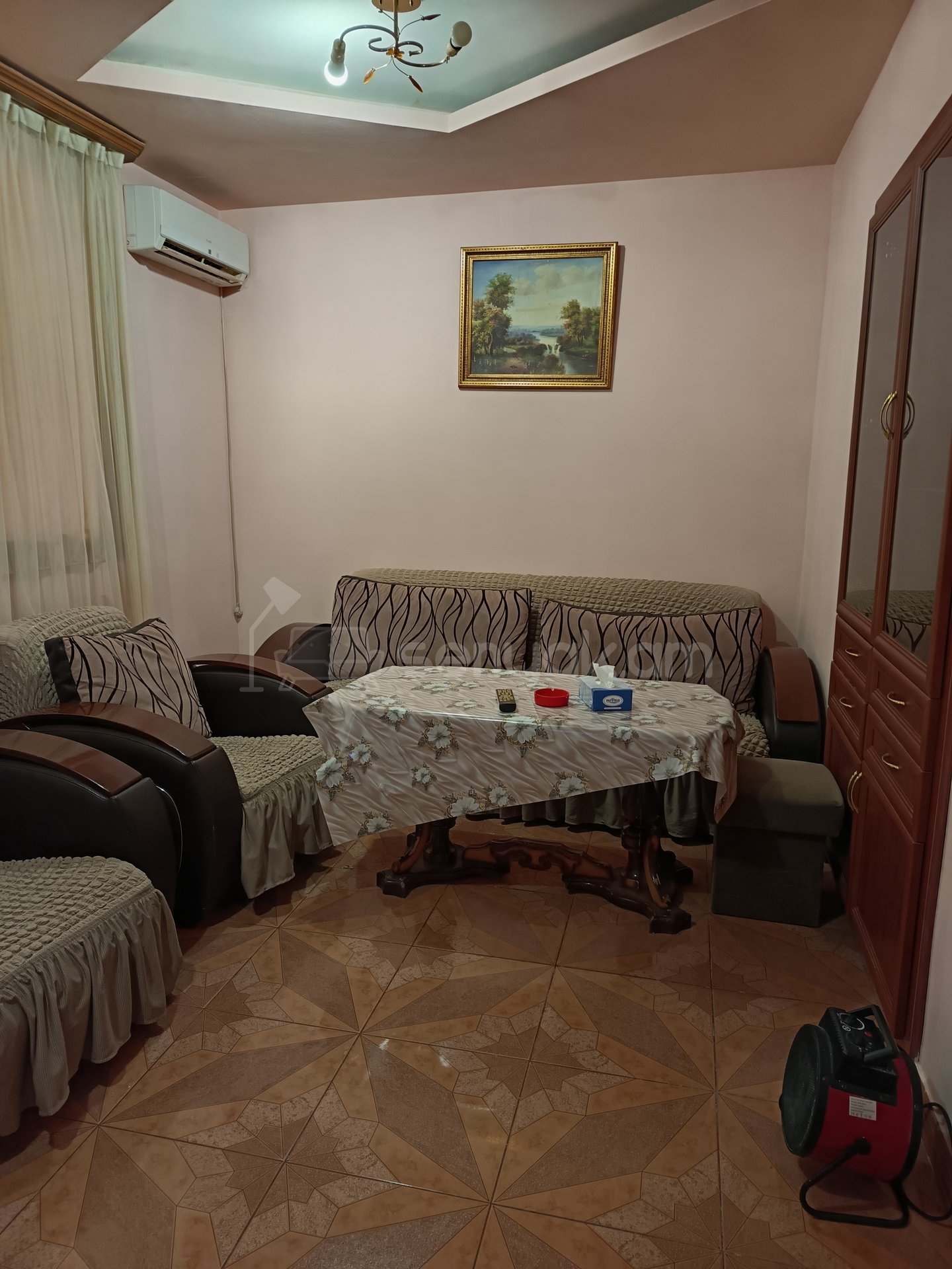 2 Սենյականոց Բնակարան, 36քմ, 1/3 հարկ, Կապիտալ Վերանորոգված