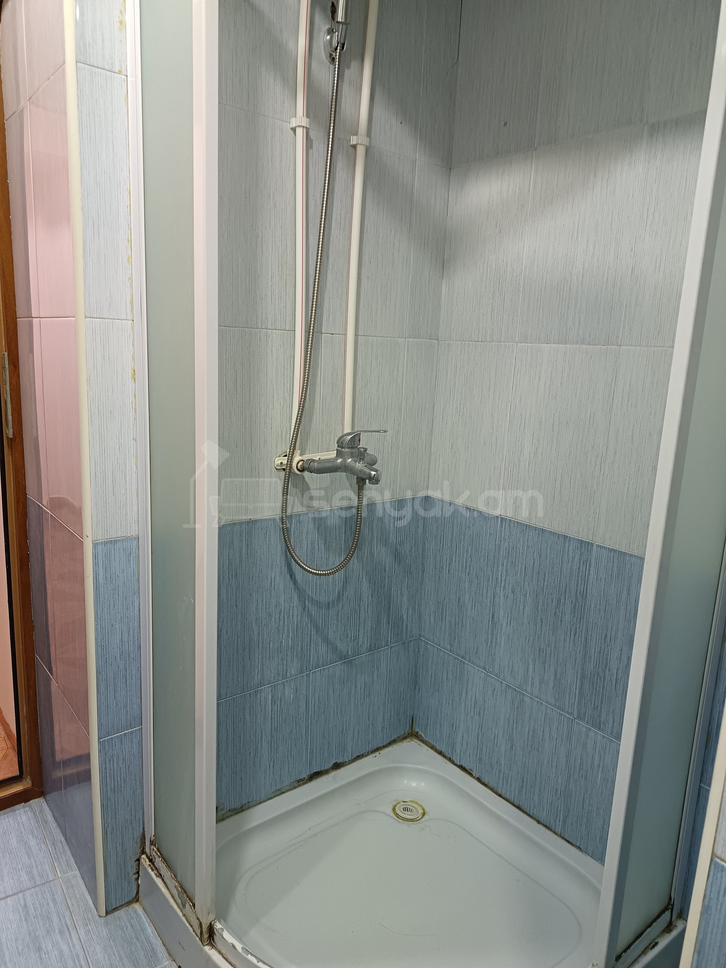 2 Սենյականոց Բնակարան, 36քմ, 1/3 հարկ, Կապիտալ Վերանորոգված