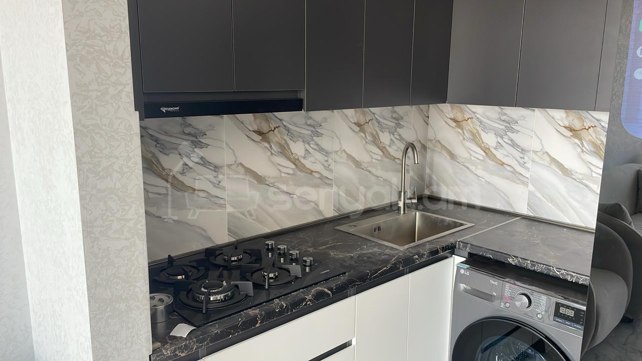 2 Սենյականոց Բնակարան Նորակառույցում, 50քմ, 6/15 հարկ, Դիզայներական Վերանորոգված, Կահավորված, Արևկող