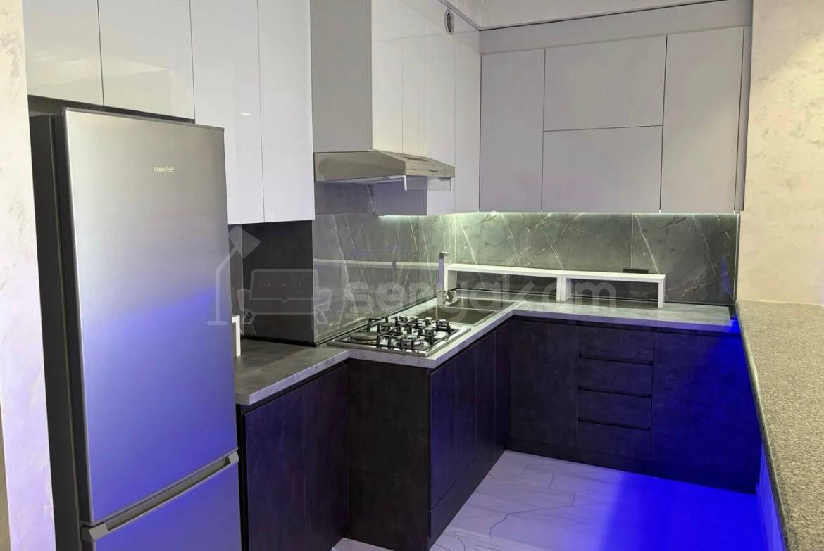 3 Սենյականոց Բնակարան, 110քմ, 12/18 հարկ, Կապիտալ Վերանորոգված