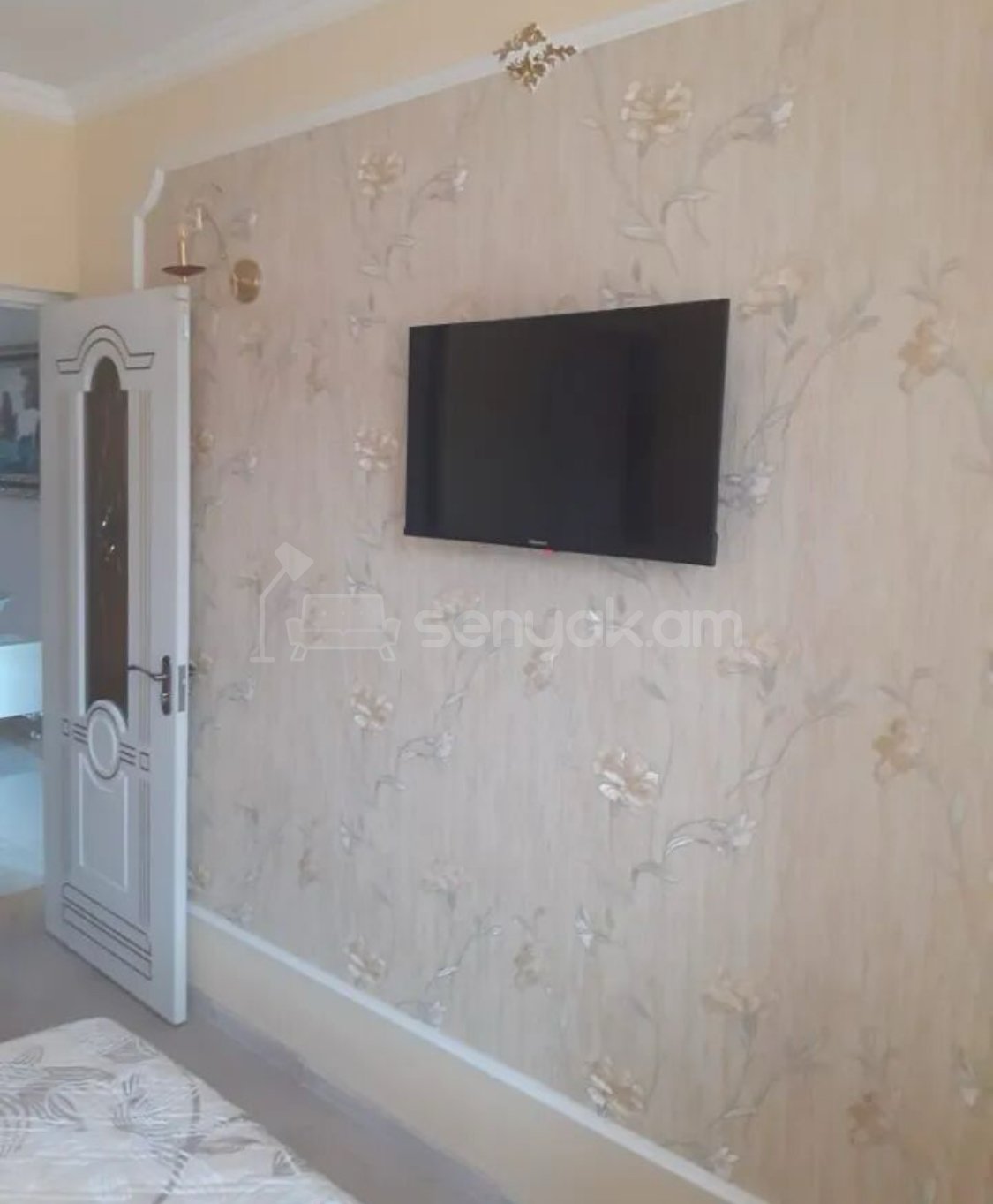 4 Սենյականոց Բնակարան Քարե Շենքում, 93քմ, 2/5 հարկ, Դիզայներական Վերանորոգված