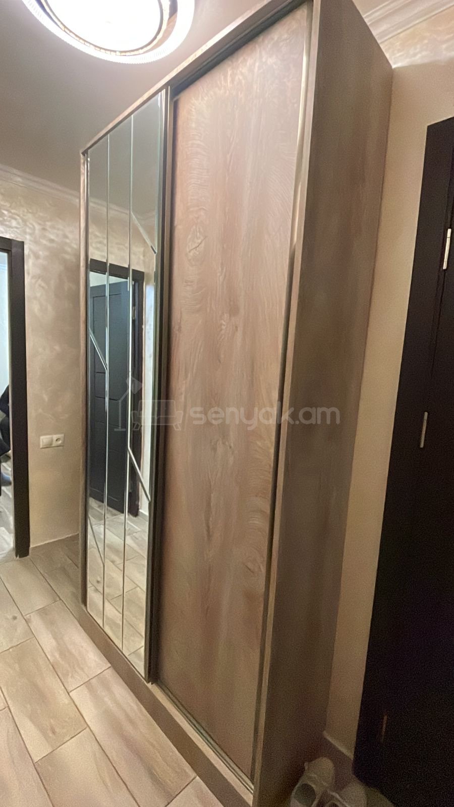 2 Սենյականոց Բնակարան Քարե Շենքում, 60քմ, 3/5 հարկ, Կապիտալ Վերանորոգված, Կահավորված