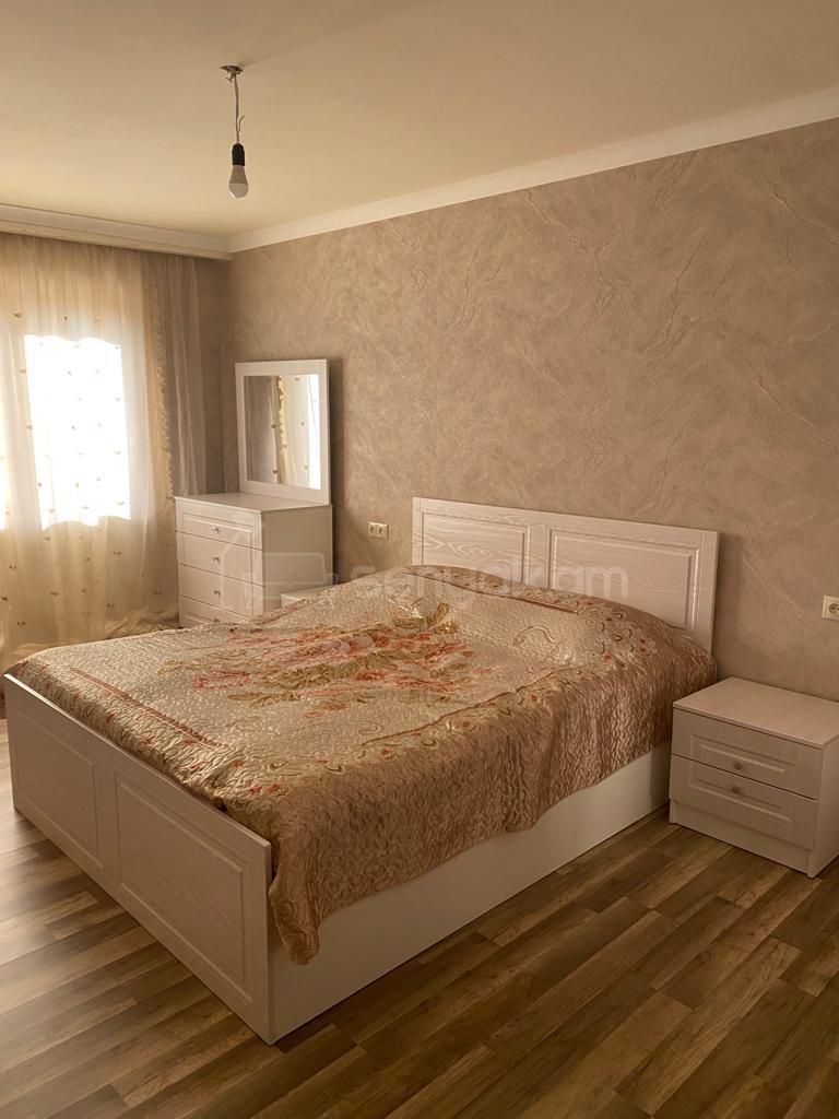 2 Սենյականոց Բնակարան Քարե Շենքում, 60քմ, 3/5 հարկ, Կապիտալ Վերանորոգված, Կահավորված