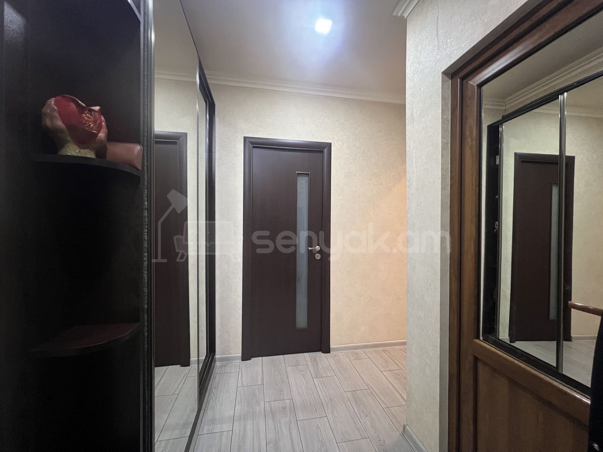 3 Սենյականոց Բնակարան, 46քմ, 2/9 հարկ, Կապիտալ Վերանորոգված