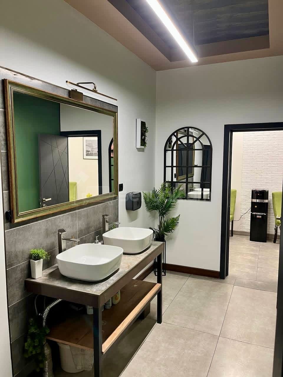 Օֆիսային Տարածք, 220քմ