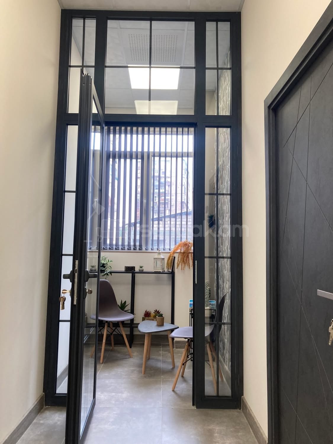 Օֆիսային Տարածք, 220քմ