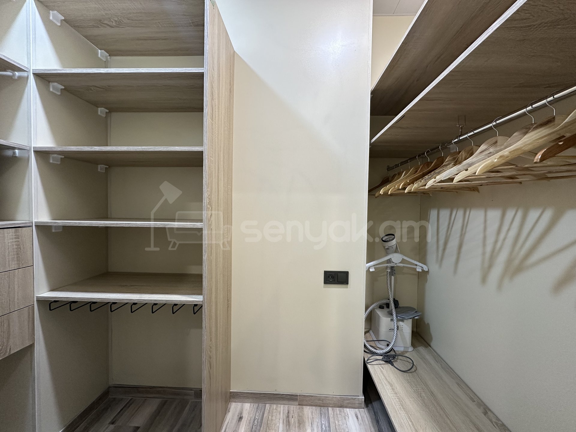 3 Սենյականոց Բնակարան, 71քմ, 12/13 հարկ, Դիզայներական Վերանորոգված