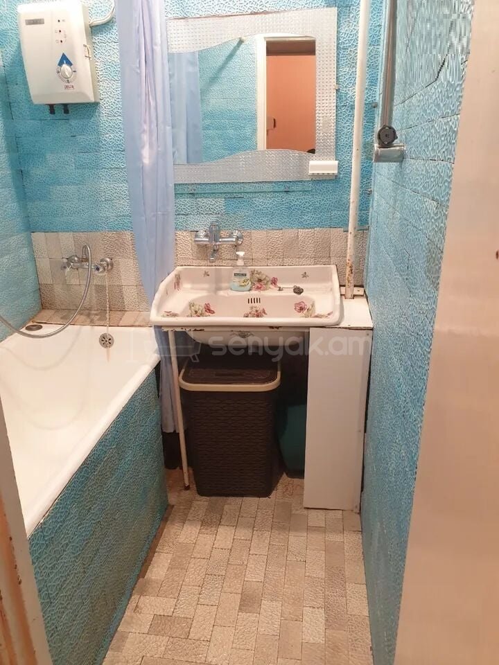 2 Սենյականոց Բնակարան, 62քմ, 2/5 հարկ, Նորմալ Վիճակում