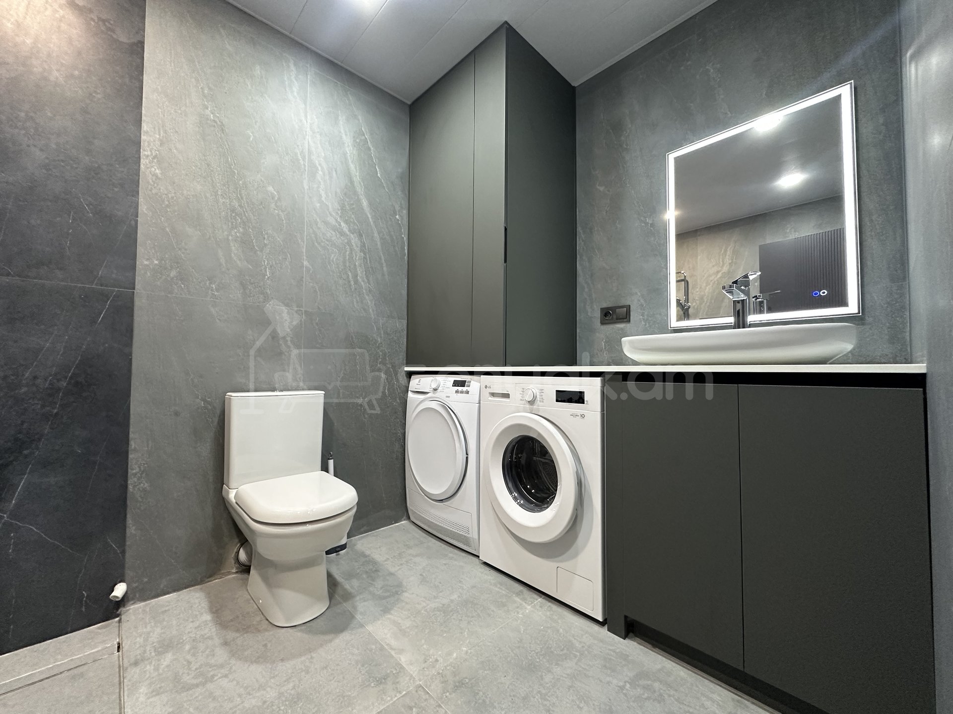 3 Սենյականոց Բնակարան Նորակառույցում, 71քմ, 12/14 հարկ, Դիզայներական Վերանորոգված