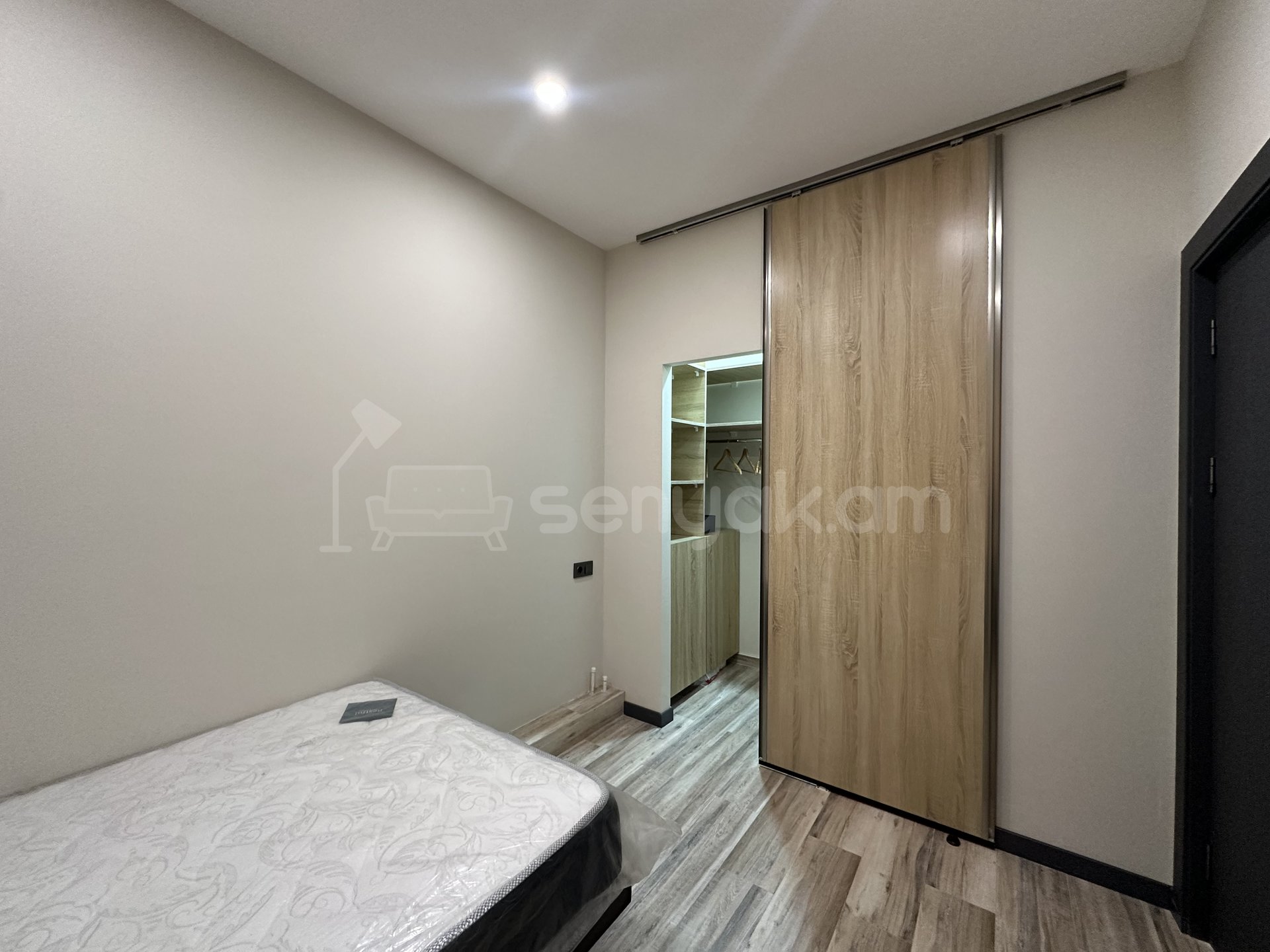 3 Սենյականոց Բնակարան Նորակառույցում, 71քմ, 12/14 հարկ, Դիզայներական Վերանորոգված