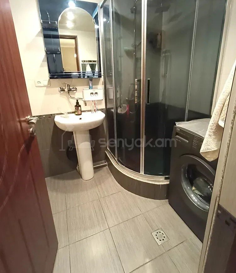 3 Սենյականոց Բնակարան, 78քմ, 6/9 հարկ, Կապիտալ Վերանորոգված