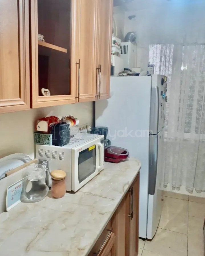 3 Սենյականոց Բնակարան, 70քմ, 2/9 հարկ, Կոսմետիկ Վերանորոգված, Կահավորված