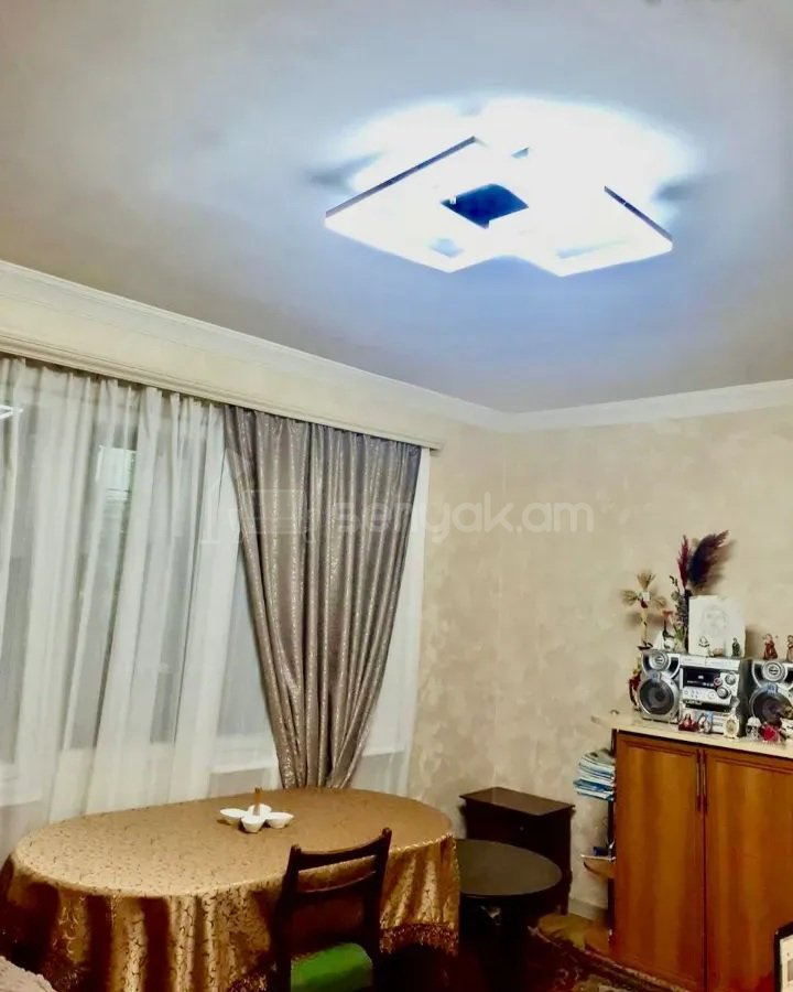 3 Սենյականոց Բնակարան, 70քմ, 2/9 հարկ, Կոսմետիկ Վերանորոգված, Կահավորված