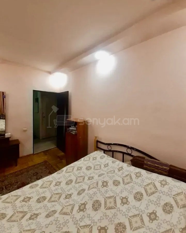 3 Սենյականոց Բնակարան, 70քմ, 2/9 հարկ, Կոսմետիկ Վերանորոգված, Կահավորված