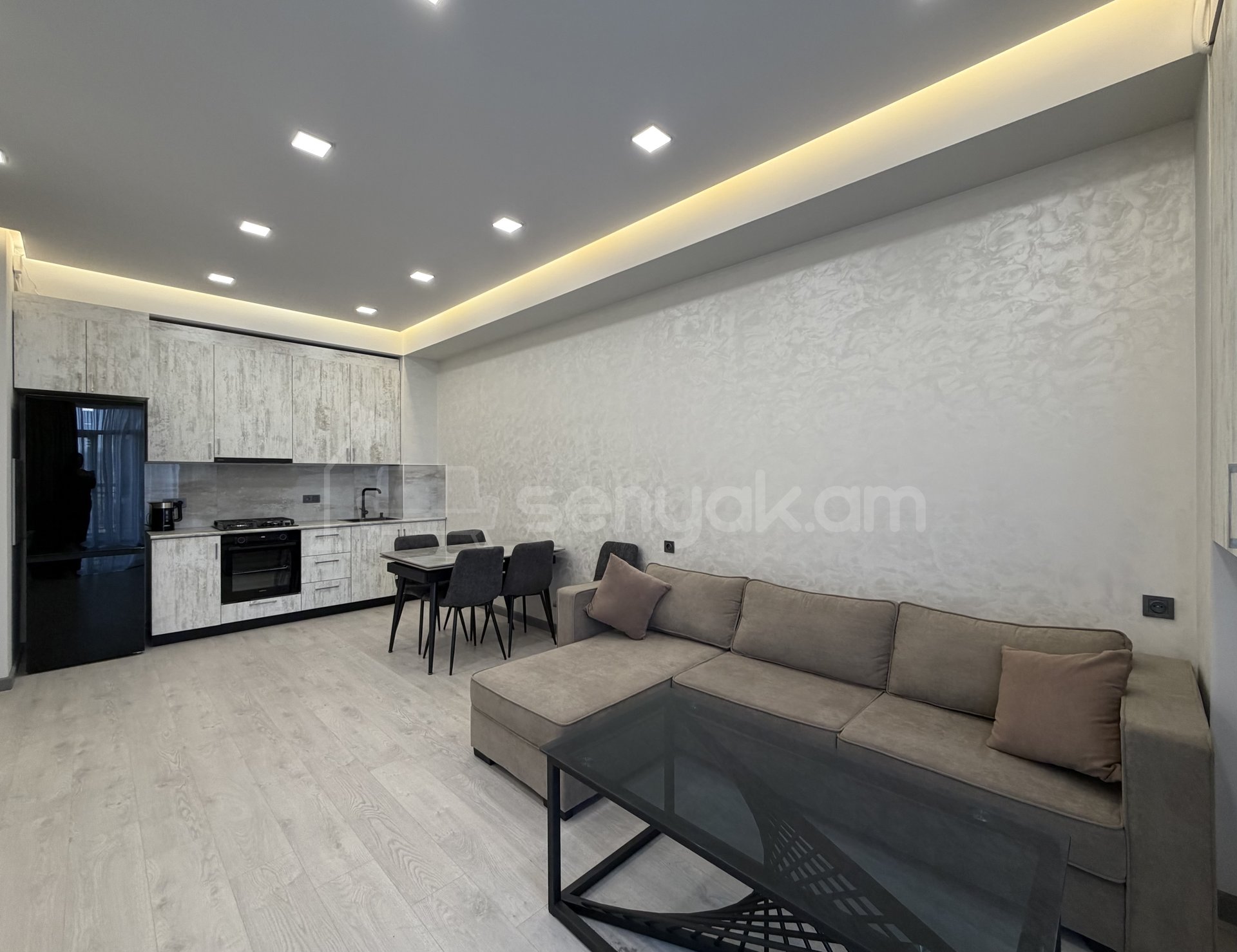 2 Սենյականոց Բնակարան Նորակառույցում, 60քմ, 14/18 հարկ, Դիզայներական Վերանորոգված, Կահավորված, Արևկող