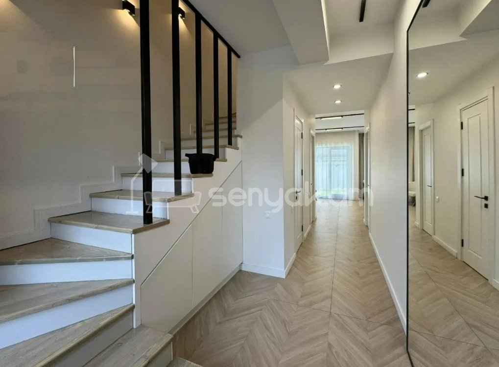 5 Սենյականոց Սեփական Տուն, 206քմ, Դիզայներական Վերանորոգված