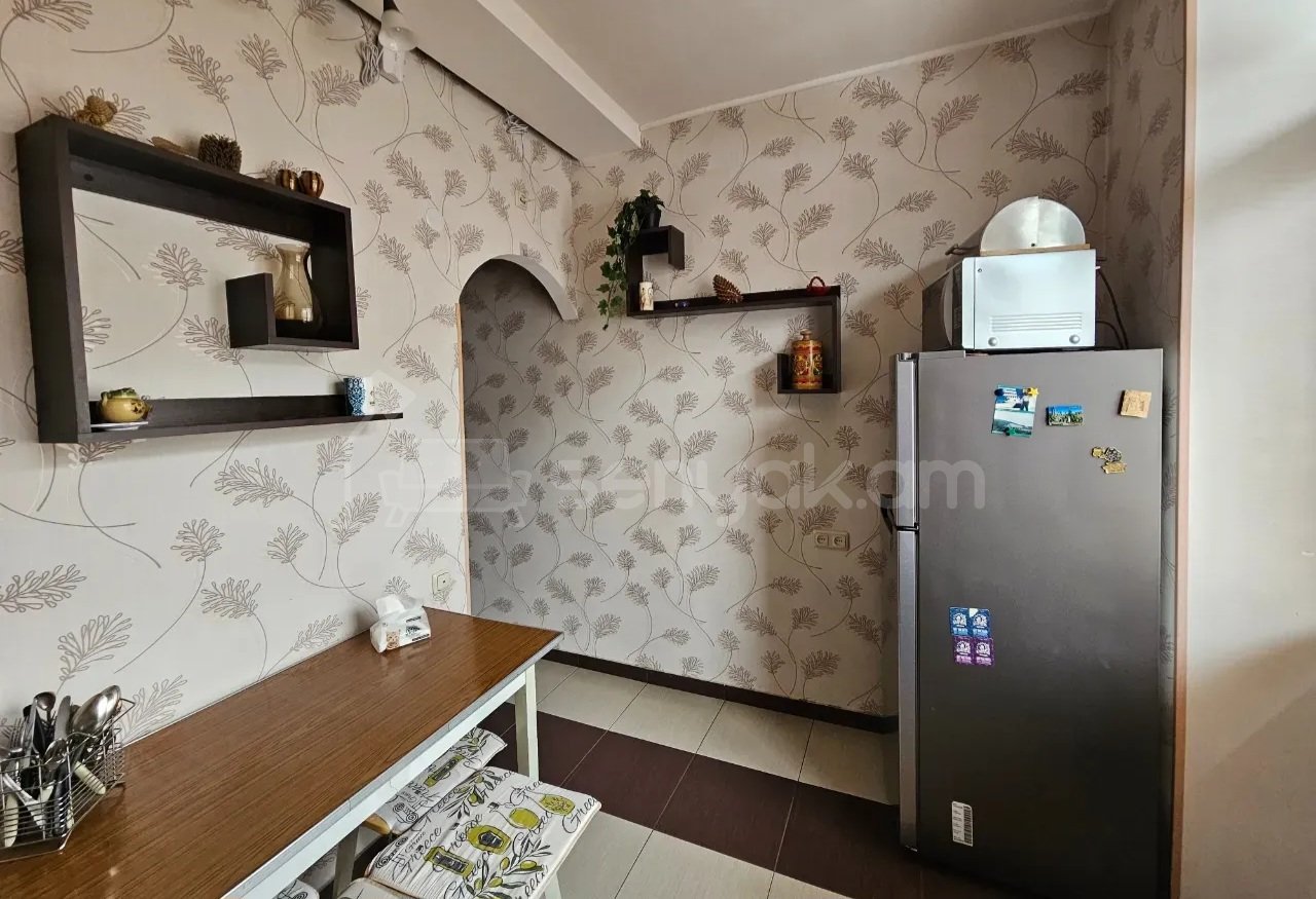 2 Սենյականոց Բնակարան Քարե Շենքում, 60քմ, 2/5 հարկ, Դիզայներական Վերանորոգված, Կահավորված