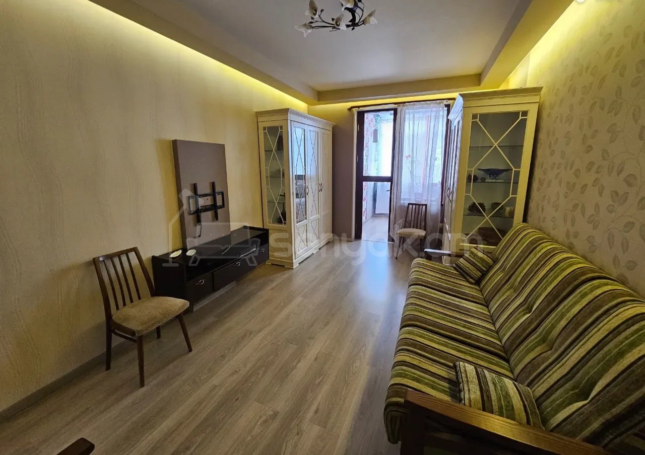 2 Սենյականոց Բնակարան Քարե Շենքում, 60քմ, 2/5 հարկ, Դիզայներական Վերանորոգված, Կահավորված