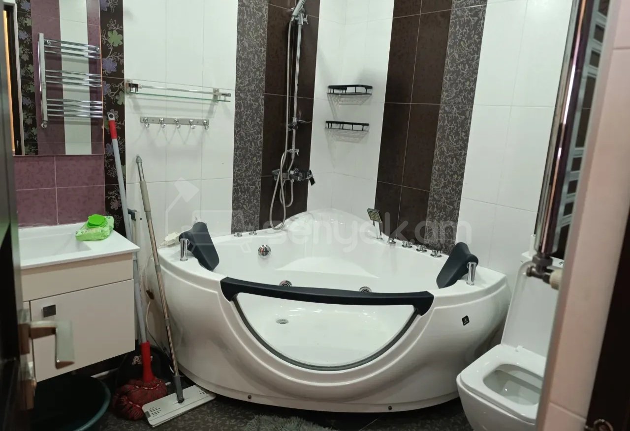 2 Սենյականոց Բնակարան Նորակառույց Քարե Շենքում, 53քմ, 2/10 հարկ, Կապիտալ Վերանորոգված, Կահավորված