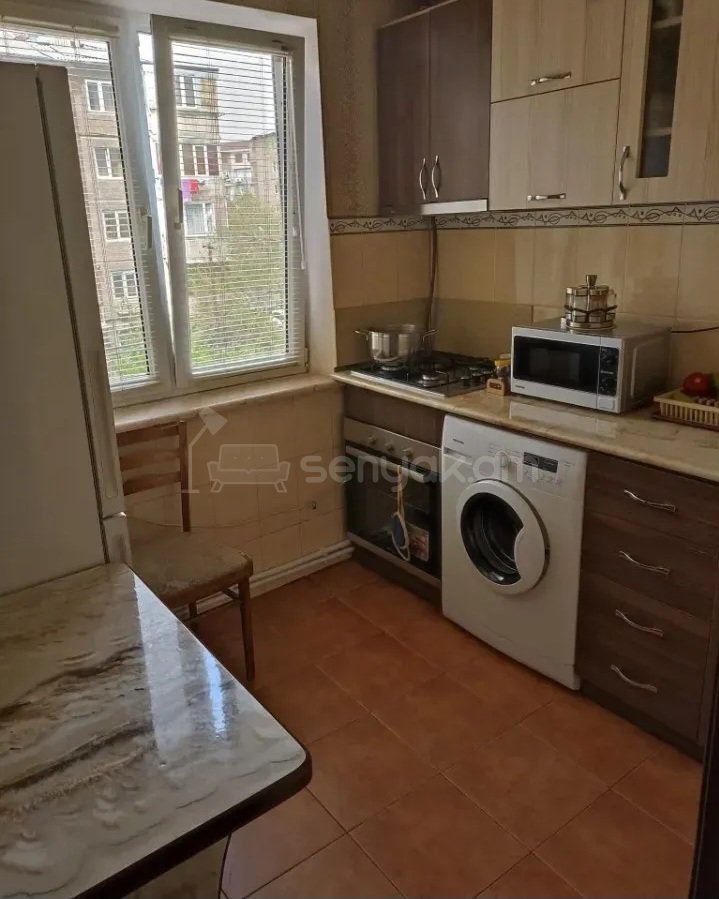 2 Սենյականոց Բնակարան, 51քմ, 4/5 հարկ, Կապիտալ Վերանորոգված, Կահավորված