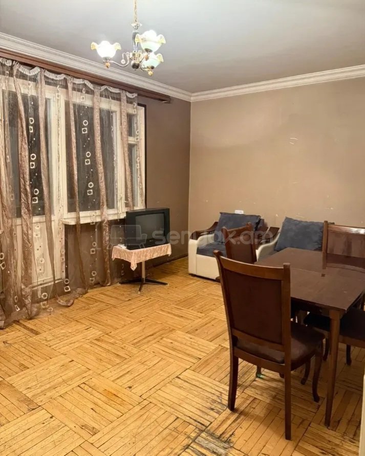 2 Սենյականոց Բնակարան, 62քմ, 4/9 հարկ, Պետական Վիճակում, Կահավորված