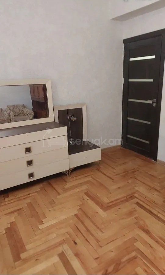 2 Սենյականոց Բնակարան, 70քմ, 3/9 հարկ, Կապիտալ Վերանորոգված, Կահավորված