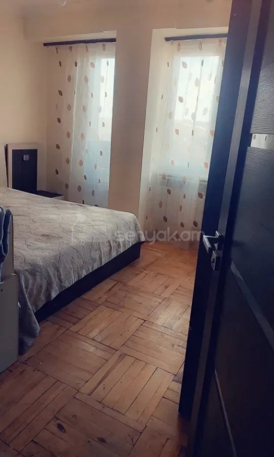 2 Սենյականոց Բնակարան, 70քմ, 3/9 հարկ, Կապիտալ Վերանորոգված, Կահավորված