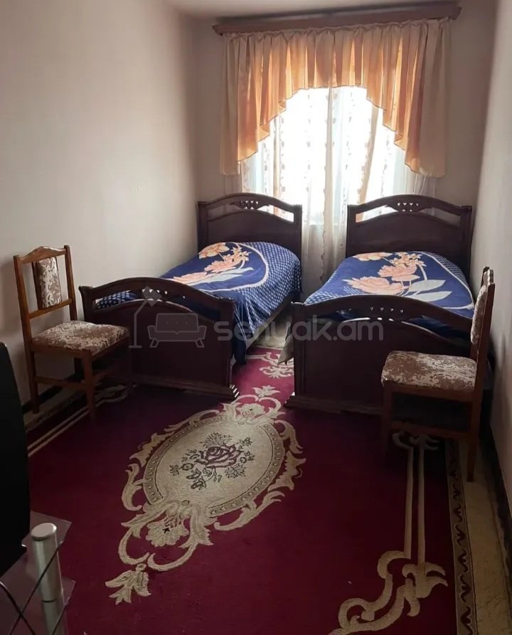 2 Սենյականոց Բնակարան, 60քմ, 5/5 հարկ, Պետական Վիճակում, Կահավորված