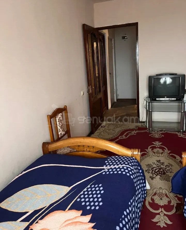 2 Սենյականոց Բնակարան, 60քմ, 5/5 հարկ, Պետական Վիճակում, Կահավորված