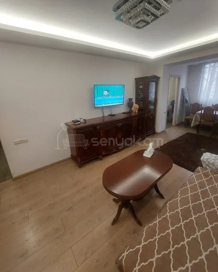 2 Սենյականոց Բնակարան Քարե Շենքում, 62քմ, 1/5 հարկ, Կապիտալ Վերանորոգված, Կահավորված