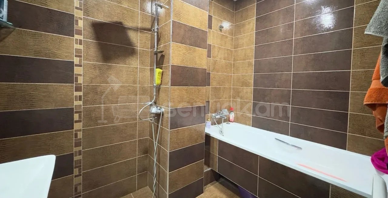 4 Սենյականոց Բնակարան Նորակառույց Քարե Շենքում, 118քմ, 4/4 հարկ, Կապիտալ Վերանորոգված, Կահավորված