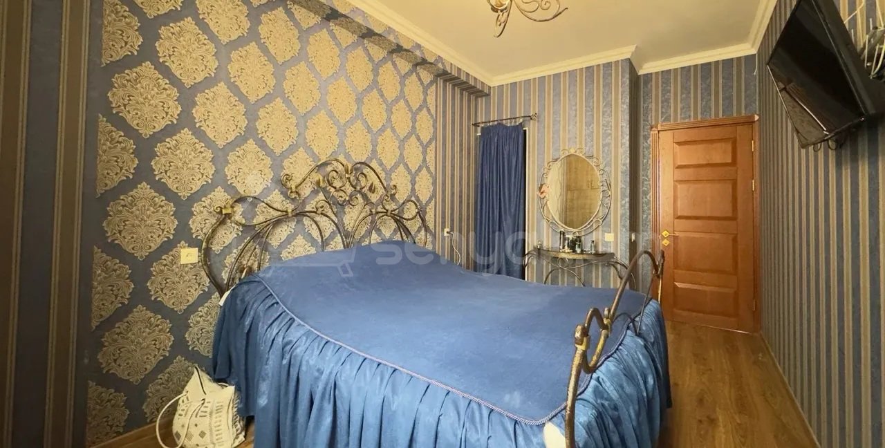 4 Սենյականոց Բնակարան Նորակառույց Քարե Շենքում, 118քմ, 4/4 հարկ, Կապիտալ Վերանորոգված, Կահավորված