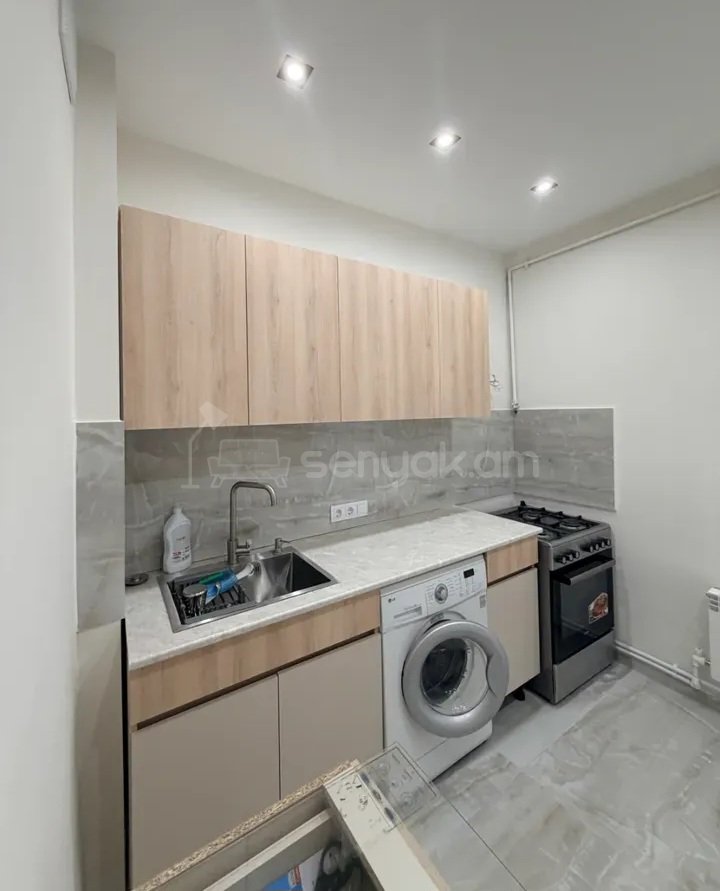 2 Սենյականոց Բնակարան, 50քմ, 5/6 հարկ, Կապիտալ Վերանորոգված, Կահավորված