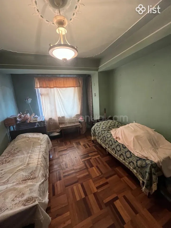 3 Սենյականոց Բնակարան Քարե Շենքում, 77քմ, 4/9 հարկ, Նորմալ Վիճակում, Կահավորված