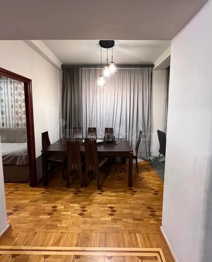 4 Սենյականոց Բնակարան Քարե Շենքում, 98քմ, 2/5 հարկ, Կապիտալ Վերանորոգված