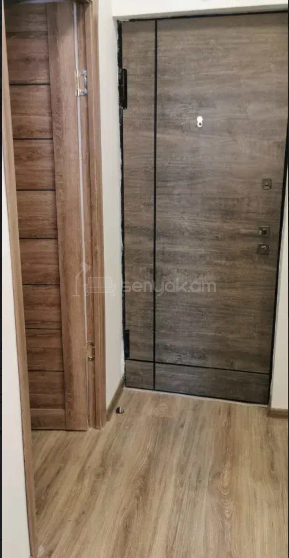 2 Սենյականոց Բնակարան, 45քմ, 7/9 հարկ, Դիզայներական Վերանորոգված, Կահավորված, Արևկող