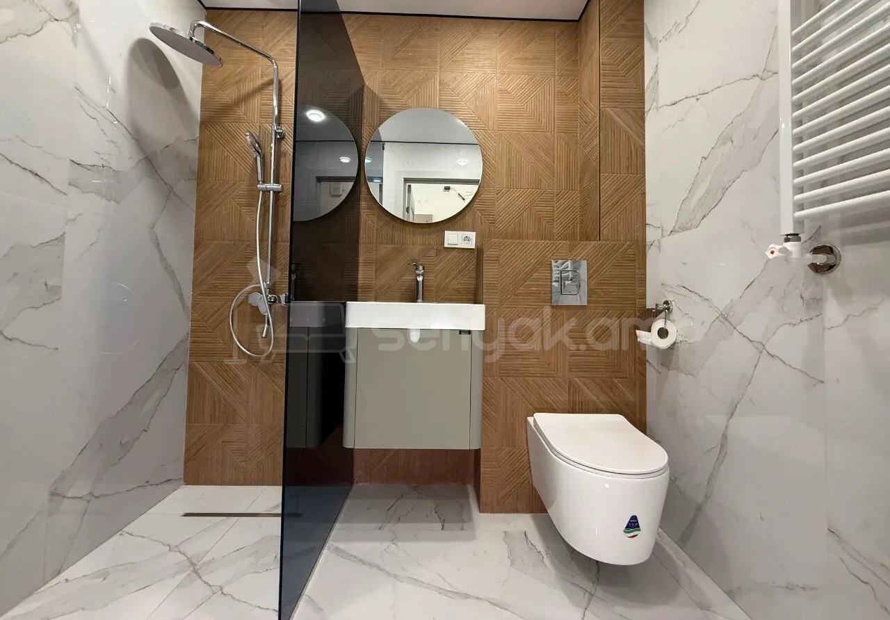 2 Սենյականոց Բնակարան Քարե Շենքում, 60քմ, 3/5 հարկ, Կապիտալ Վերանորոգված