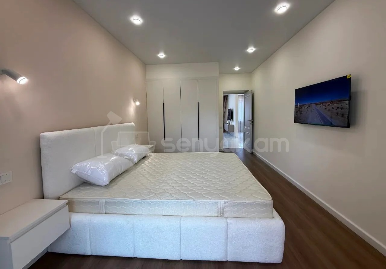 2 Սենյականոց Բնակարան Քարե Շենքում, 60քմ, 3/5 հարկ, Կապիտալ Վերանորոգված