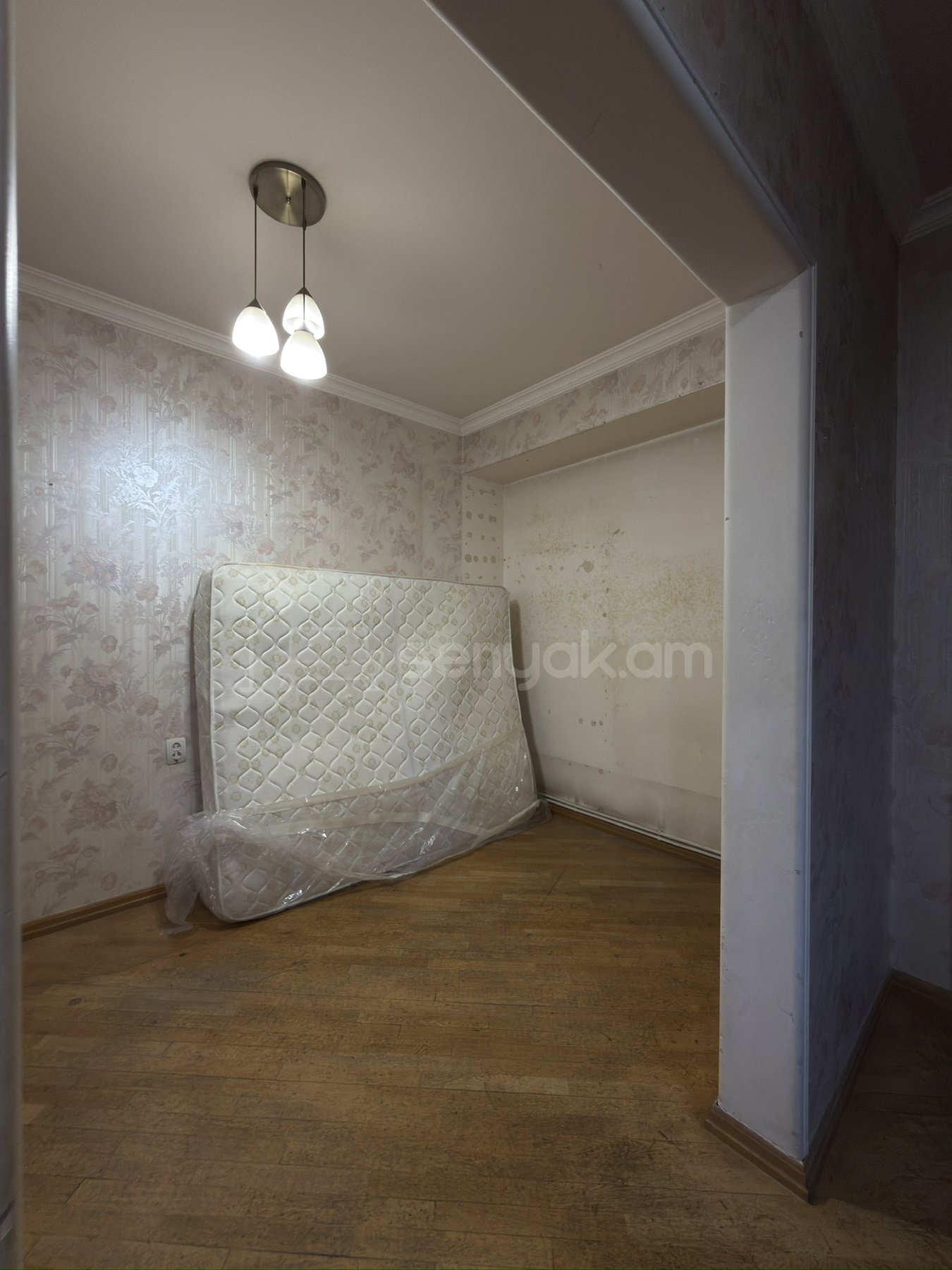 4 Սենյականոց Բնակարան, 118քմ, 4/9 հարկ, Կապիտալ Վերանորոգված, Կահավորված, Արևկող