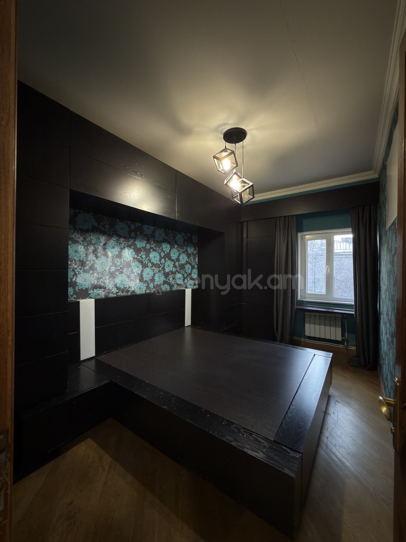 4 Սենյականոց Բնակարան, 118քմ, 4/9 հարկ, Կապիտալ Վերանորոգված, Կահավորված, Արևկող