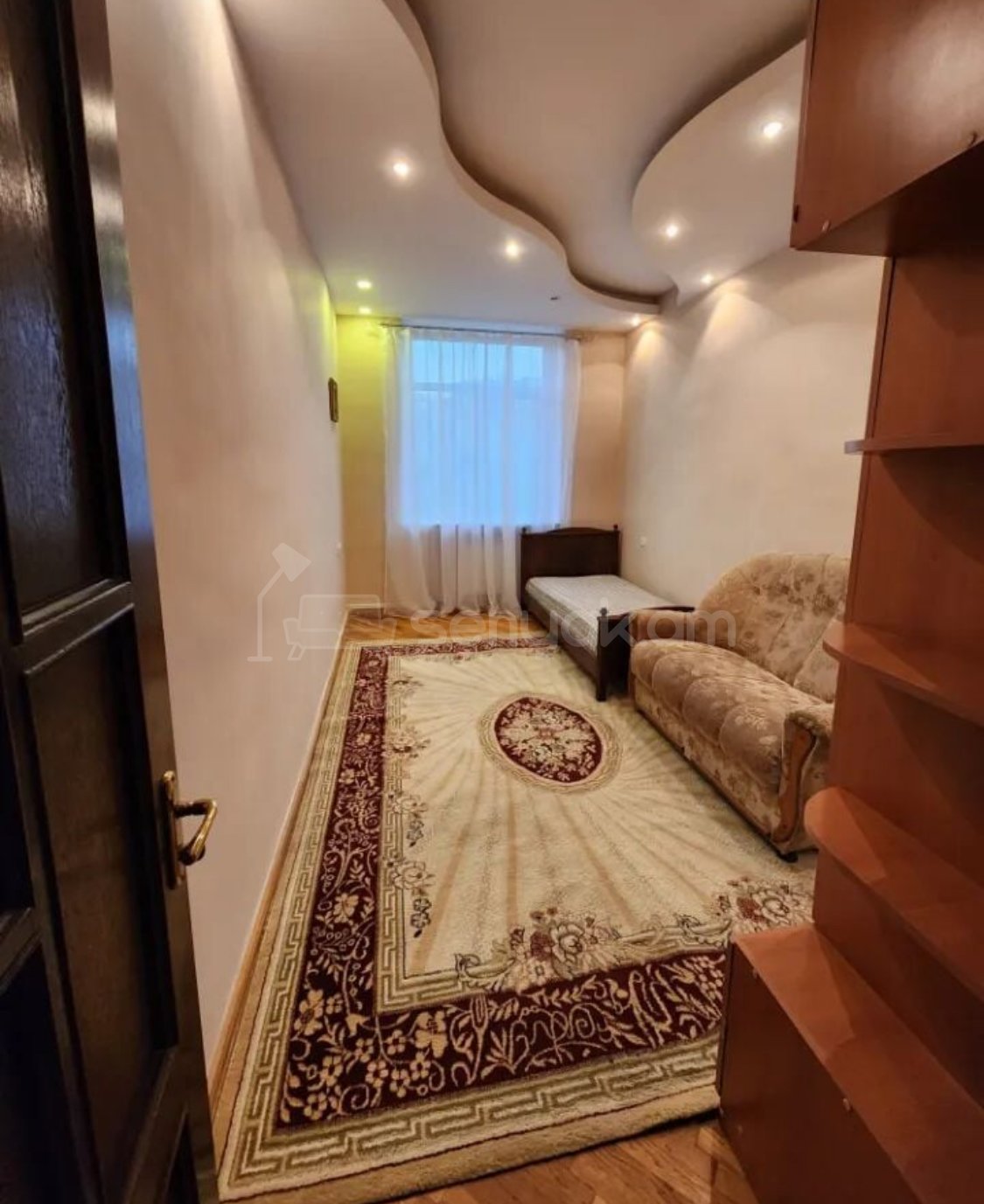 2 Սենյականոց Բնակարան Քարե Շենքում, 65քմ, 4/5 հարկ, Կապիտալ Վերանորոգված, Կահավորված