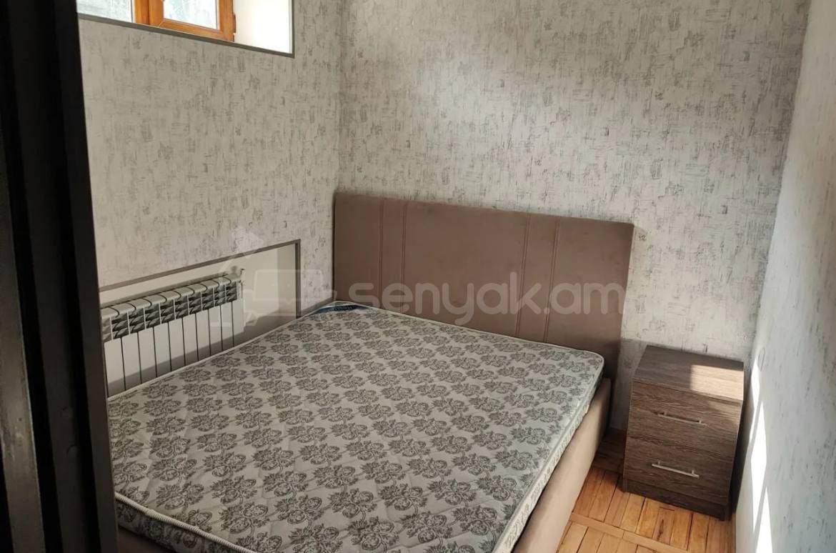 2 Սենյականոց Բնակարան Քարե Շենքում, 50քմ, 3/5 հարկ, Կապիտալ Վերանորոգված, Կահավորված