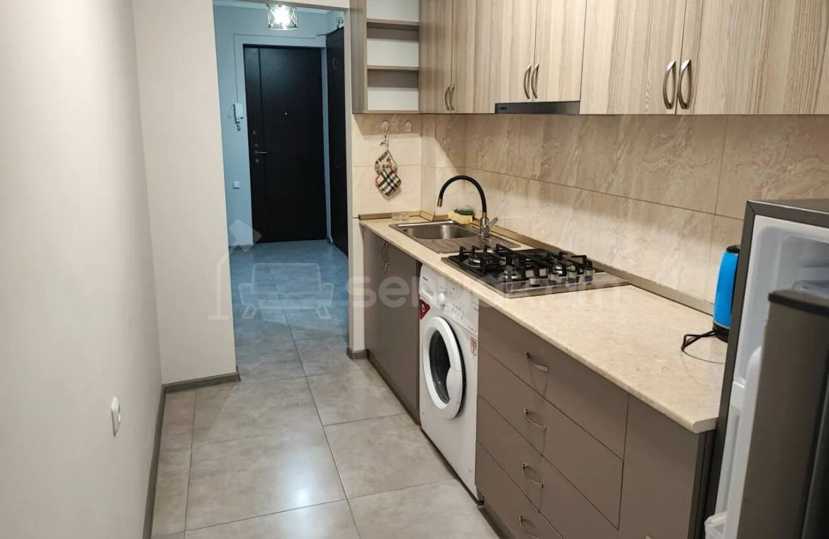 2 Սենյականոց Բնակարան Քարե Շենքում, 50քմ, 3/5 հարկ, Կապիտալ Վերանորոգված, Կահավորված