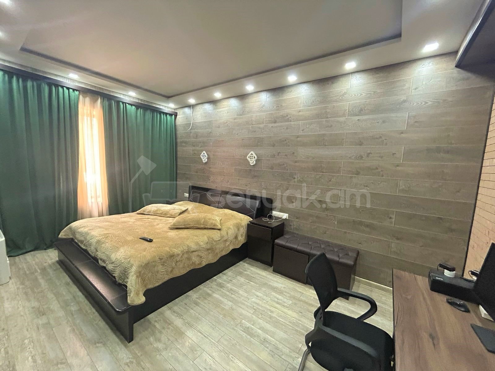 5 Սենյականոց Շքեղ Առանձնատուն, 250քմ, Լողավազանով, Ավտոտնակով