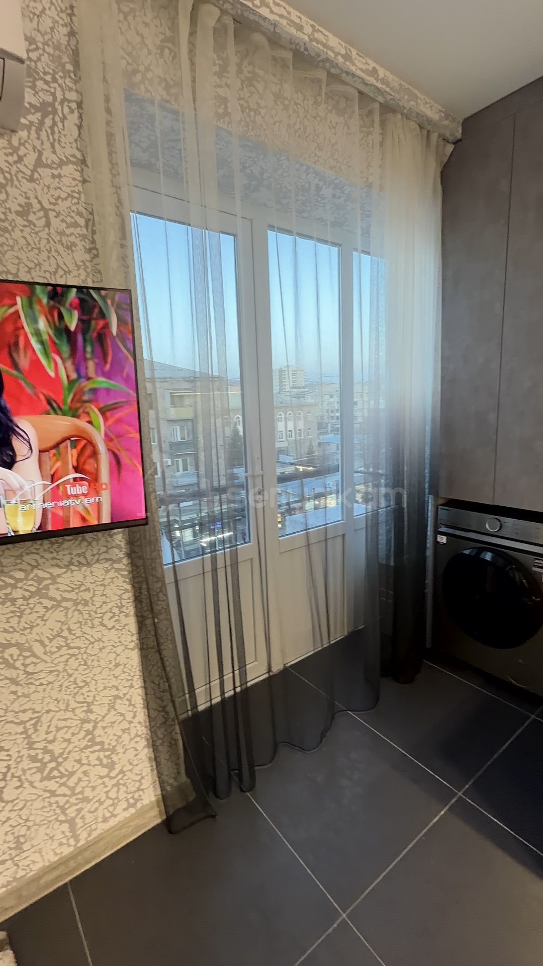 2 Սենյականոց Բնակարան, 36քմ, 5/5 հարկ, Դիզայներական Վերանորոգված