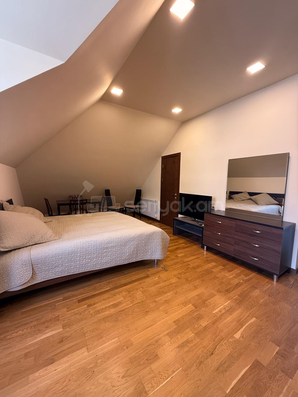 3 Սենյականոց Բնակարան Նորակառույցում, 120քմ, 5/6 հարկ, Կապիտալ Վերանորոգված