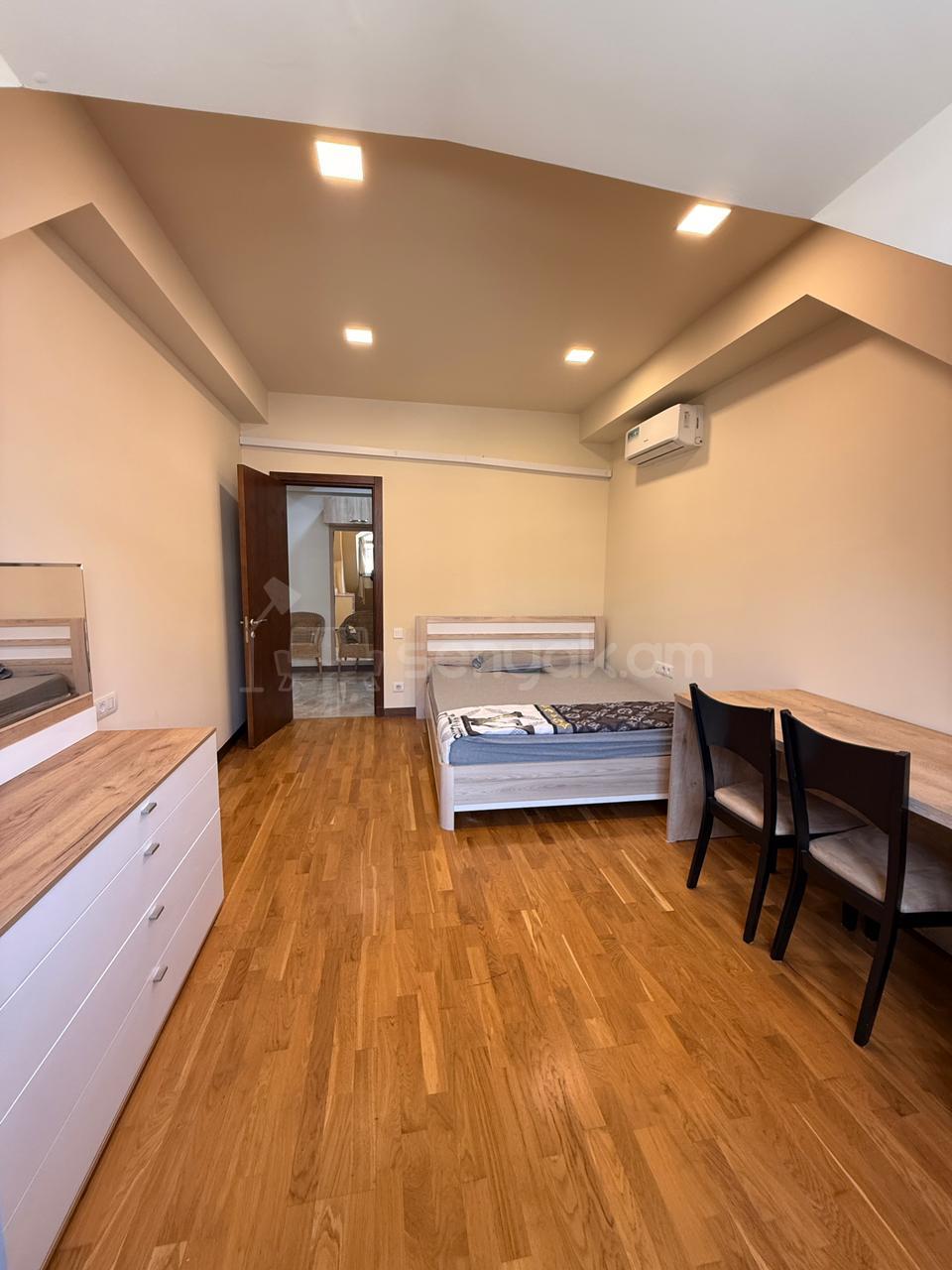 3 Սենյականոց Բնակարան Նորակառույցում, 120քմ, 5/6 հարկ, Կապիտալ Վերանորոգված