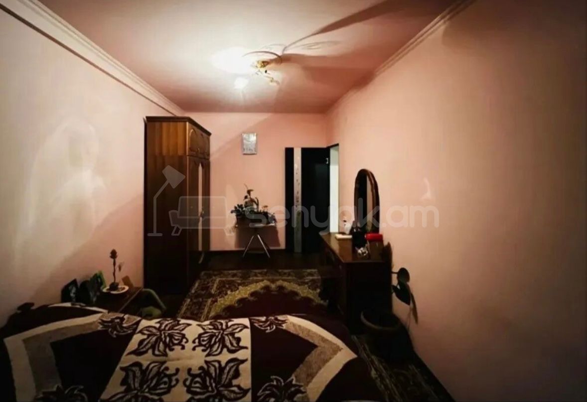 3 Սենյականոց Բնակարան, 87քմ, 7/9 հարկ, Նորմալ Վիճակում