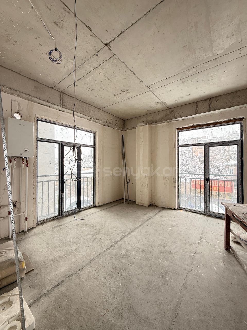 3 Սենյականոց Բնակարան Նորակառույցում, 100քմ, 2/4 հարկ, Զրոյական Վիճակում