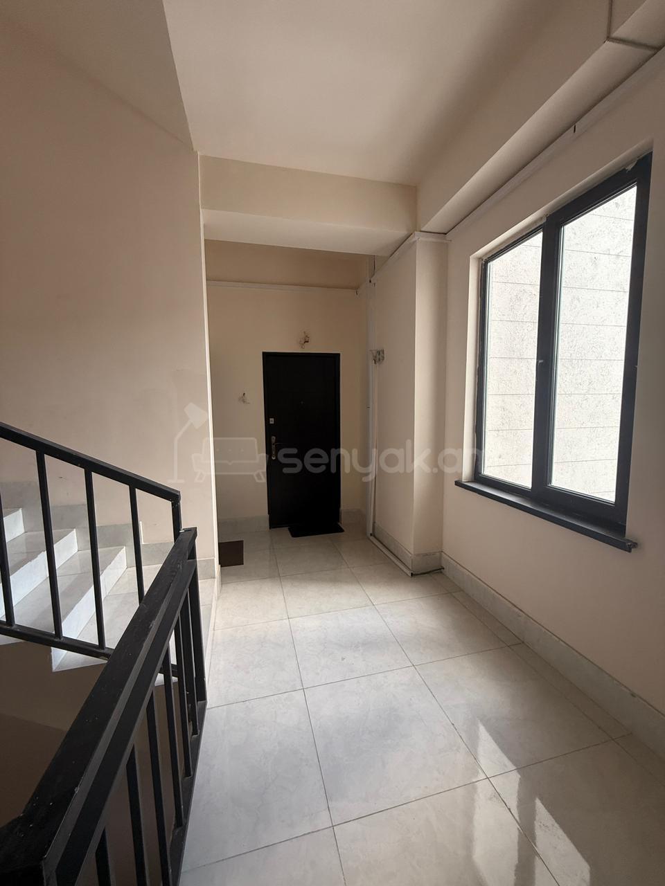 3 Սենյականոց Բնակարան Նորակառույցում, 100քմ, 2/4 հարկ, Զրոյական Վիճակում